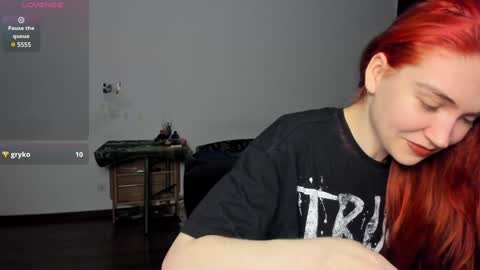 Kitsune online show from December 7, 8:16 pm