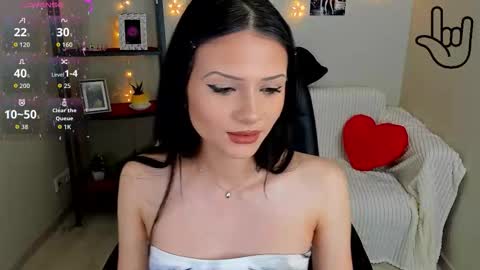 Kitti online show from November 5, 1:44 am