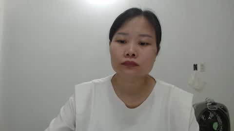 kitti_baby2x online show from March 27, 8:48 am