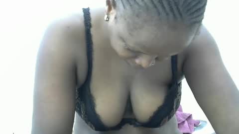 Snapshot of kitty_super chatting on February 22, 10:40 am kitty_super online show from February 22, 10:40 am