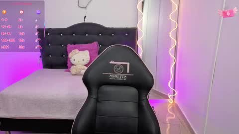 Kitty  online show from September 16, 12:35 pm