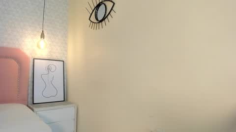  K I T T  Y  online show from February 14, 2:30 pm