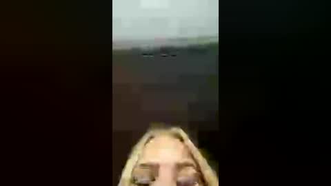 klarkacute online show from August 4, 8:04 pm