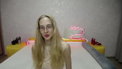 Klary online show from November 21, 9:44 am