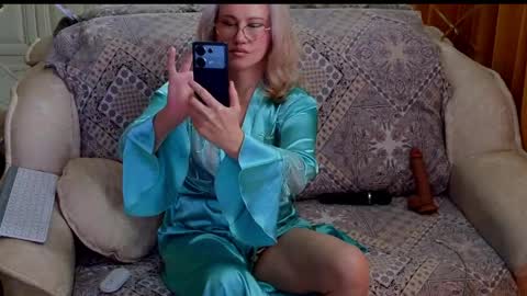 ALYONA online show from May 27, 2:41 am