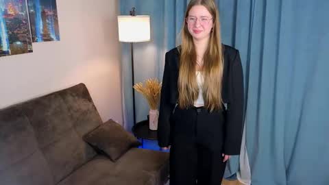 Jenna online show from November 12, 1:53 pm