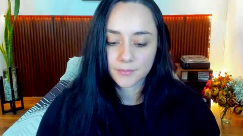 Kora Shadow online show from December 22, 7:50 pm