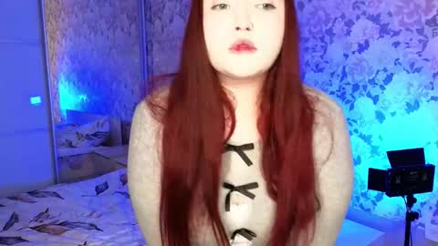 Noa online show from December 20, 1:37 pm