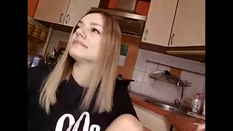 KrissSexi online show from February 7, 4:37 am