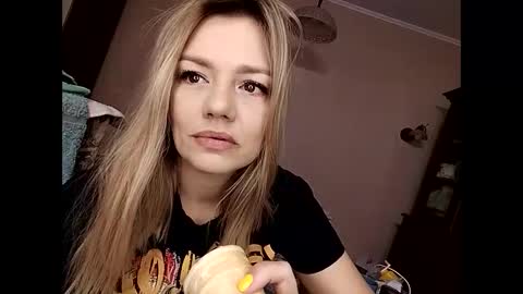 KrissSexi online show from February 21, 5:24 am