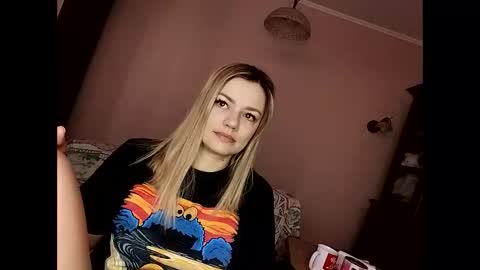 KrissSexi online show from February 25, 5:52 am