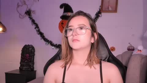 kristal online show from October 14, 1:46 pm