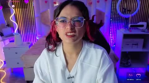 kristen_tay online show from April 1, 3:07 am