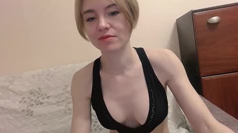 Snapshot of kristina_vagner chatting on February 21, 1:22 am kristina_vagner online show from February 21, 1:22 am