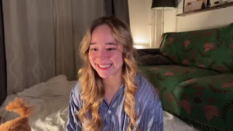 Snapshot of kristyspiritedaway chatting on January 10, 8:04 pm Kristy Nip slip shady  Best model on CB  online show from January 10, 8:04 pm