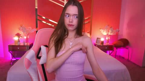 krys_tina online show from May 1, 6:38 am