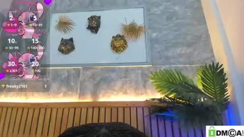 krystal online show from July 16, 6:56 pm