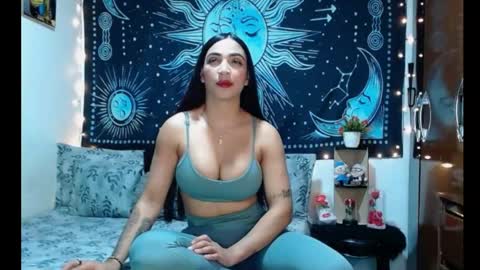 kylie online show from April 20, 7:39 pm