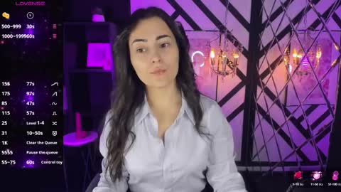 Snapshot of kylie_mellow chatting on February 17, 1:22 pm Kylie online show from February 17, 1:22 pm