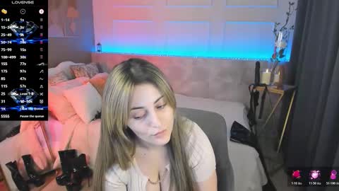 Kylie online show from February 19, 1:32 pm