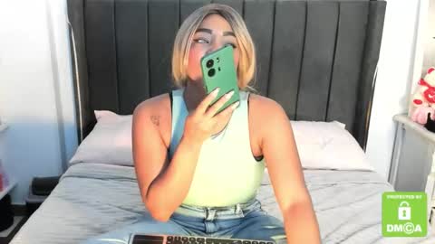 kylie white boobs online show from February 23, 8:30 pm