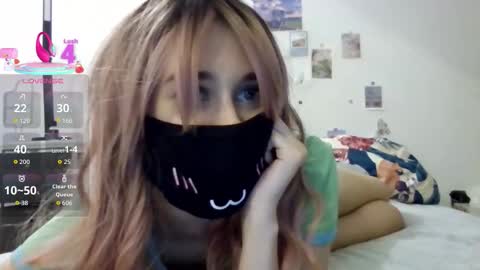 Kyra Wild online show from September 21, 7:34 pm