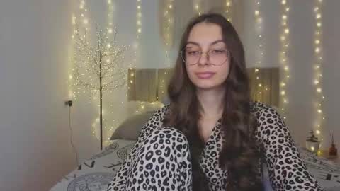 Margo  online show from December 15, 2:33 pm