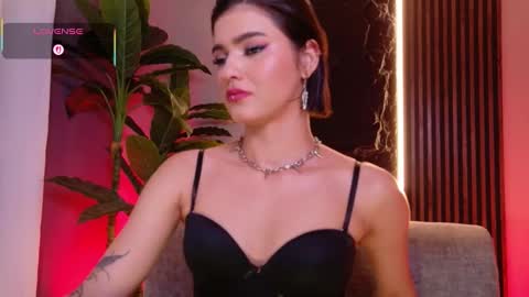 Snapshot of la_diabla_111_ chatting on October 6, 7:07 pm Karime online show from October 6, 7:07 pm