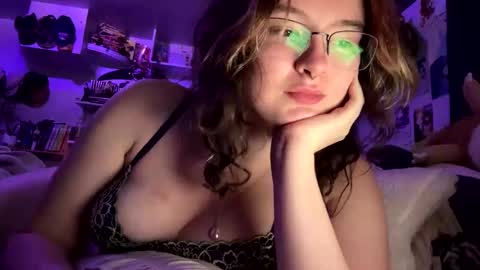 lacedinsin online show from September 9, 4:56 am