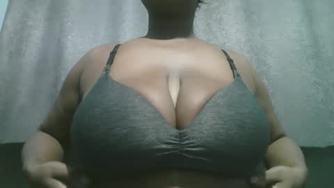 lady_dearra online show from December 14, 3:12 am