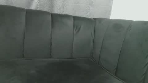 lady_dearra online show from December 5, 3:50 am