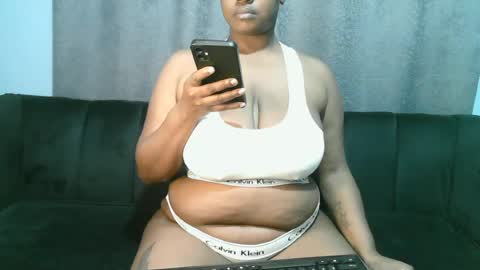 lady_dearra online show from June 20, 3:10 am