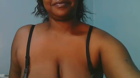 lady_dearra online show from June 23, 3:26 am