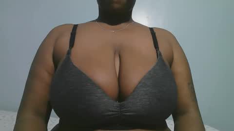 lady_dearra online show from February 9, 3:20 am