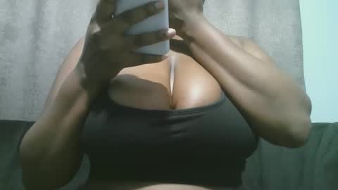 lady_dearra online show from December 20, 4:27 am