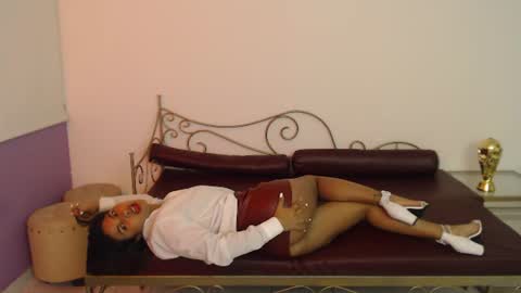 Lady Isabella online show from July 7, 1:47 pm