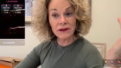 Ladybabs online show from December 4, 7:25 pm