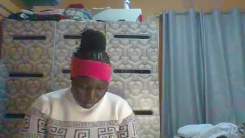 lindah32 online show from July 7, 10:01 pm