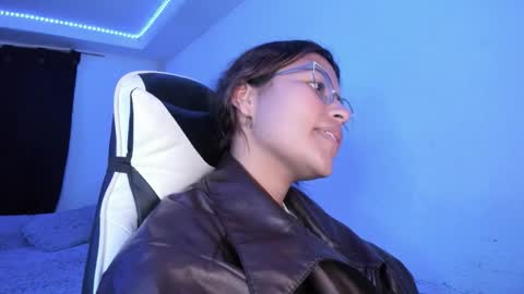  Lady  online show from March 5, 3:02 am