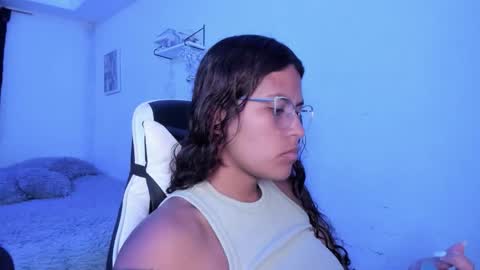  Lady  online show from January 8, 2:48 am