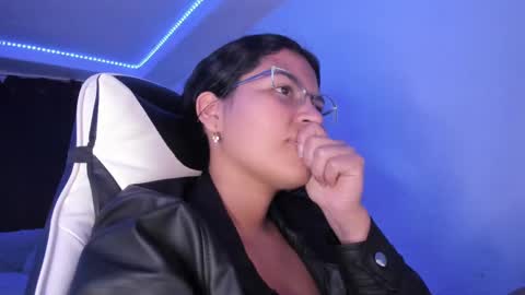  Lady  online show from January 26, 11:29 pm