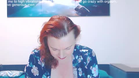 Snapshot of ladyelizabeth777 chatting on October 20, 10:18 am Beth online show from October 20, 10:18 am