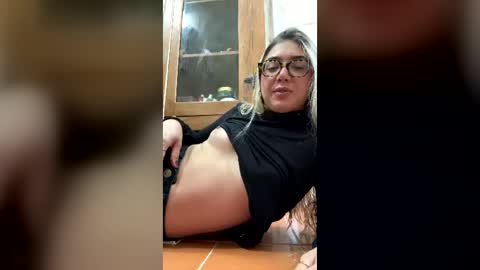 lailayourangel online show from June 16, 2:51 pm