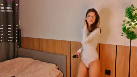 Julia online show from March 12, 9:17 pm