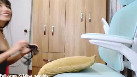 Lisa  online show from February 14, 9:39 pm