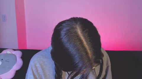 ... .          . ... online show from March 5, 3:19 pm