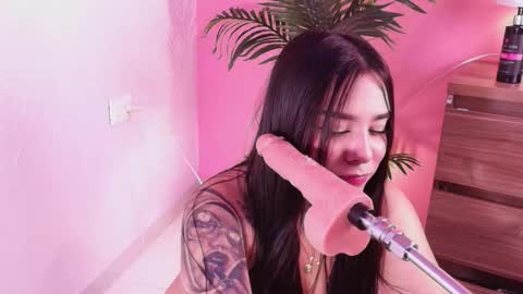 LANA online show from November 15, 4:35 am