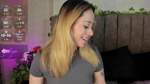 Lana online show from April 13, 9:10 am