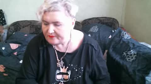 lanacat555 online show from October 25, 12:24 pm