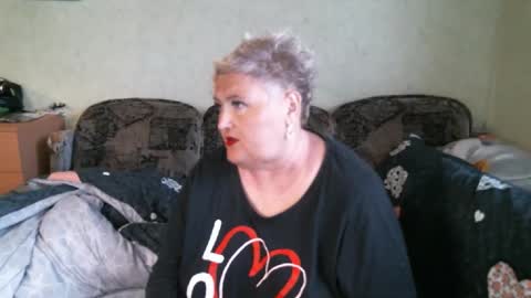 lanacat555 online show from December 1, 11:25 am